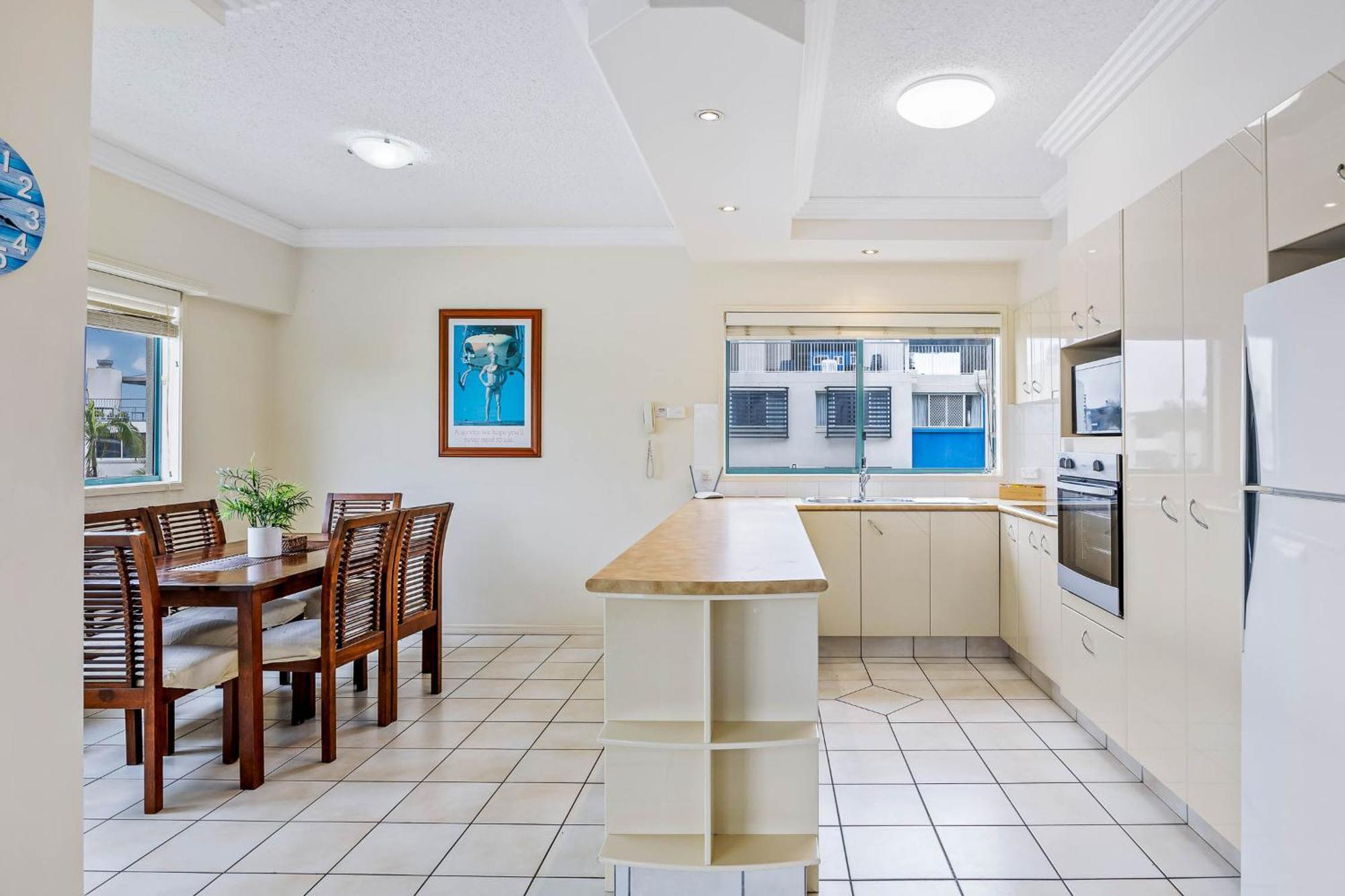 Sunshine Towers Boutique Apartments มารูชิดอร์ ภายนอก รูปภาพ